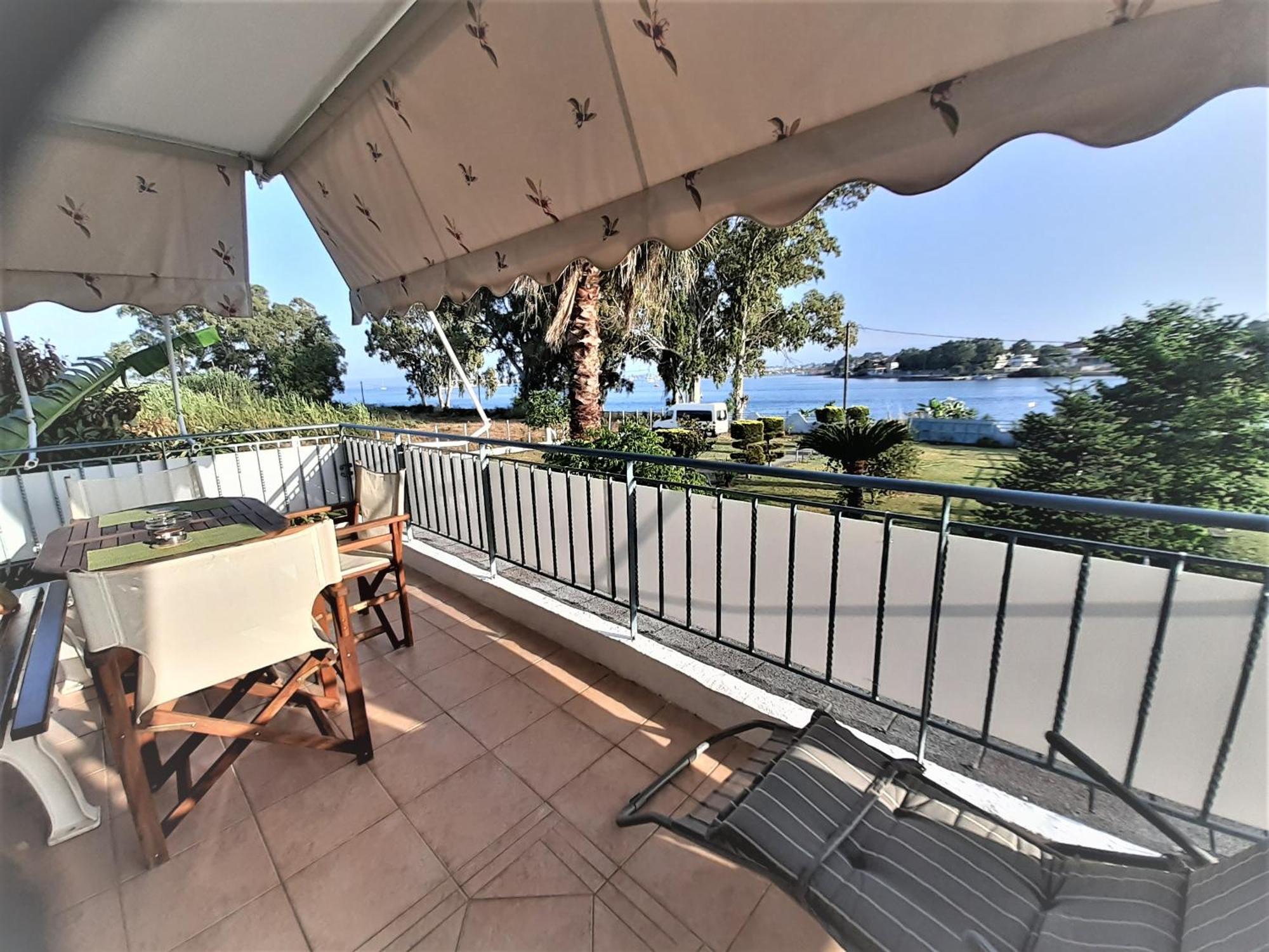 Top Floor On Villa, 3' From Center, By The Sea! Host Is Efi Kwsta Preveza Esterno foto